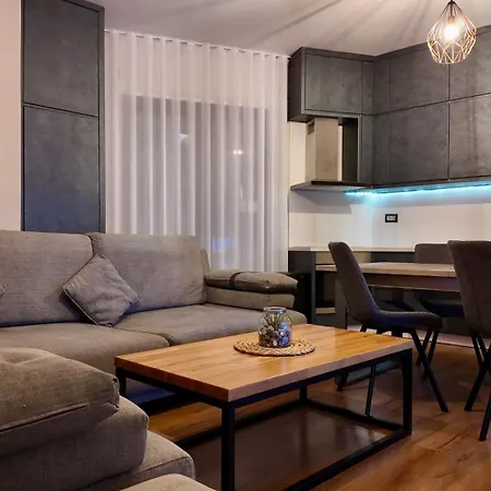 Apartman Eliot's - New Bazaar - Modern W King Bed *
