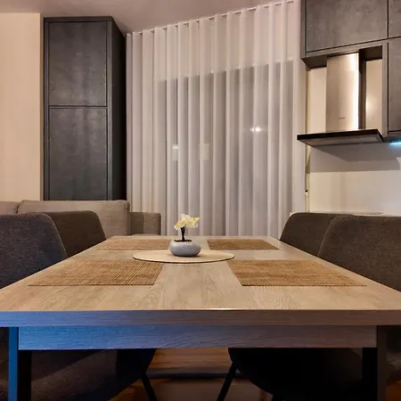 Apartment Eliot's - New Bazaar - Modern W King Bed *