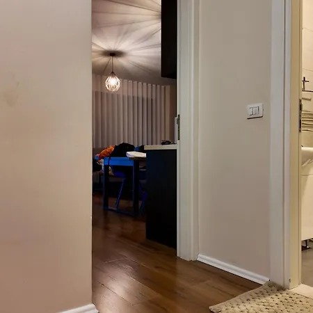 Eliot's - New Bazaar - Modern W King Bed Apartman *