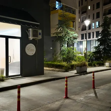 Eliot's - New Bazaar - Modern W King Bed Apartman